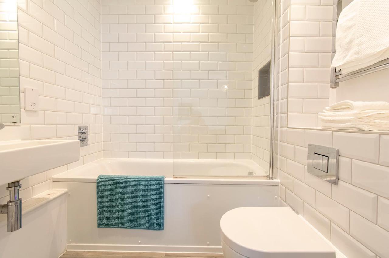 본머스 Modern 1 Bed Flat 2 Mins Walk From Restaurants Bars Clubs & Beach! Wow! 아파트 외부 사진